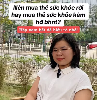 Nên mua thẻ sức khỏe rời hay kèm hợp đồng bảo hiểm nhân thọ?